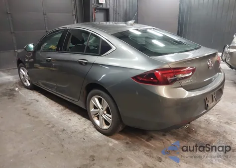 2018 Buick Regal Sportback Preferred z USA, uszkodzony, nr VIN W04GL6SX0J1132118